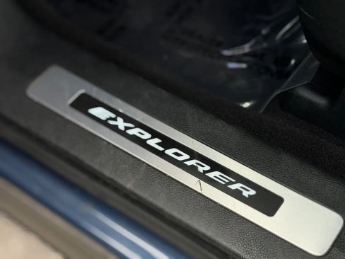 Used 2018 Ford Explorer Sport w/ Ford Safe & Smart Package image 44