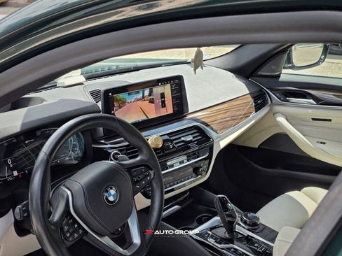 Used 2021 BMW 530e xDrive w/ Executive Package AWD/4WD image 12