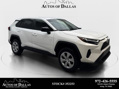 Used 2025 Toyota RAV4 LE FWD image 1