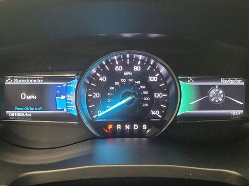 Used 2017 Ford Explorer XLT w/ Equipment Group 202A image 23