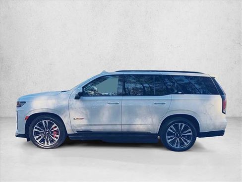 Used 2023 Cadillac Escalade V image 9