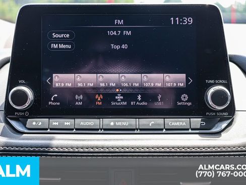 Used 2023 Nissan Rogue SV FWD image 34
