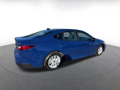 Used 2025 Toyota Camry LE image 15