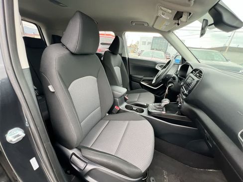 Certified 2024 Kia Soul LX w/ Option Group 015 FWD image 28