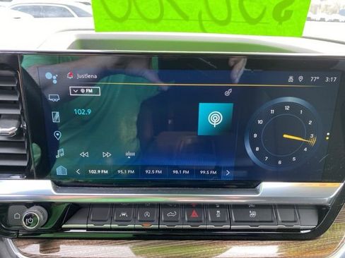 Used 2024 Chevrolet Silverado 1500 LT image 25