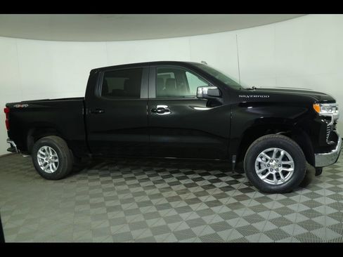 New 2026 Chevrolet Silverado 1500 LT w/ Protection Package AWD/4WD image 17