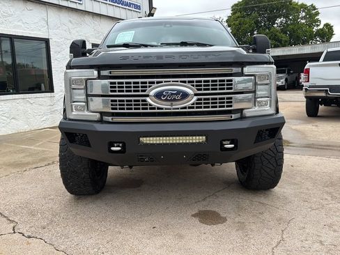 Used 2017 Ford F350 Platinum w/ Platinum Ultimate Package AWD/4WD image 5