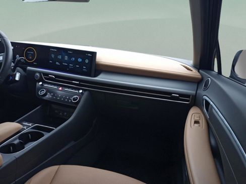 Used 2025 Hyundai Sonata Limited image 26