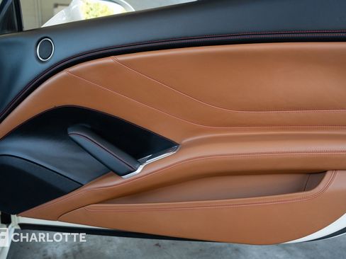 Used 2016 Ferrari California T image 29