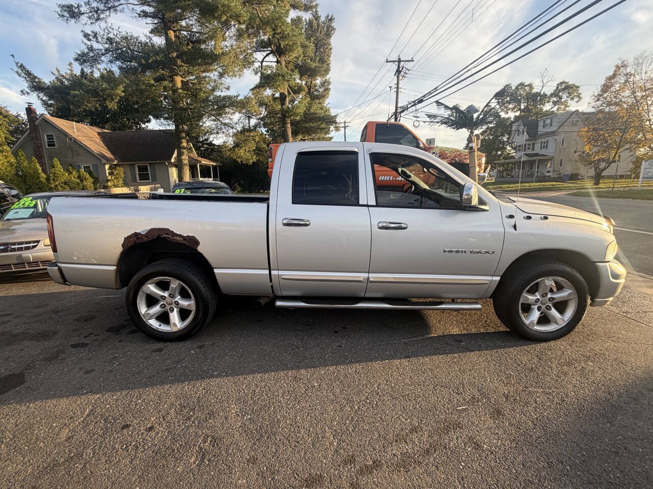 Used 2005 Dodge Ram 1500 Truck SLT RWD image 2