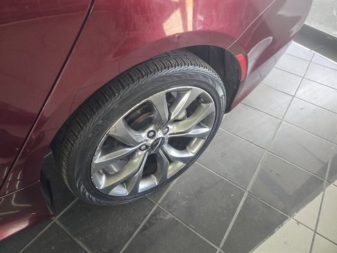 Used 2016 Chrysler 200 S w/ Comfort Group image 21