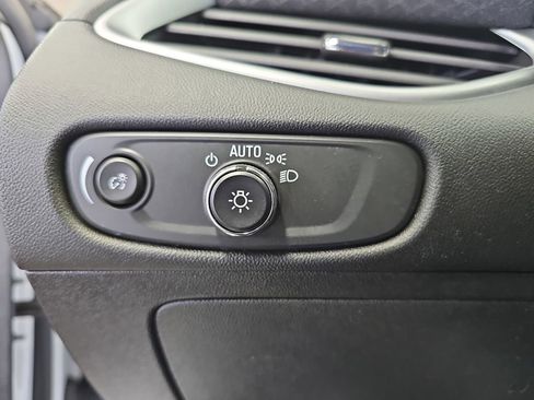 Used 2024 Chevrolet Malibu LT image 26