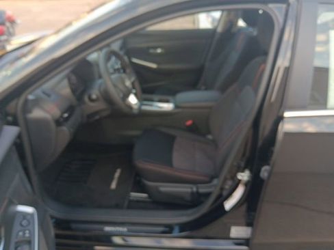 New 2025 Nissan Sentra SR w/ Midnight Edition image 21