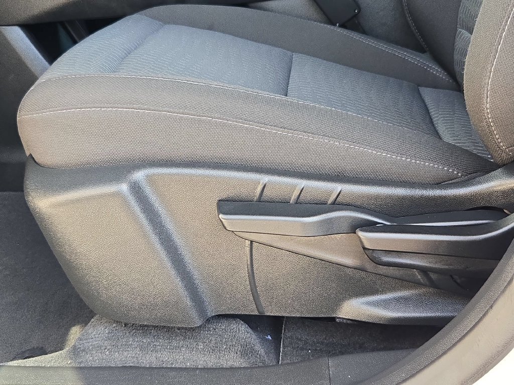 Used 2026 Chevrolet Equinox LT FWD image 14