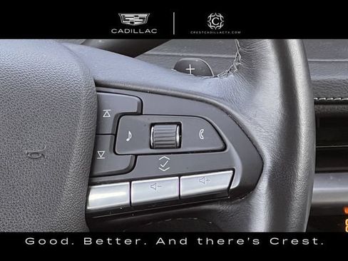 Used 2025 Cadillac XT4 Premium Luxury FWD image 16