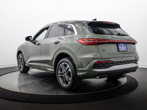 Used 2025 Audi Q5 Premium Plus w/ Premium Plus AWD/4WD image 5