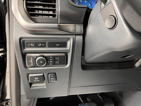Used 2024 Ford F150 Lariat AWD/4WD image 35
