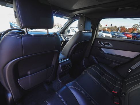 Used 2023 Land Rover Range Rover Velar R-Dynamic S image 31