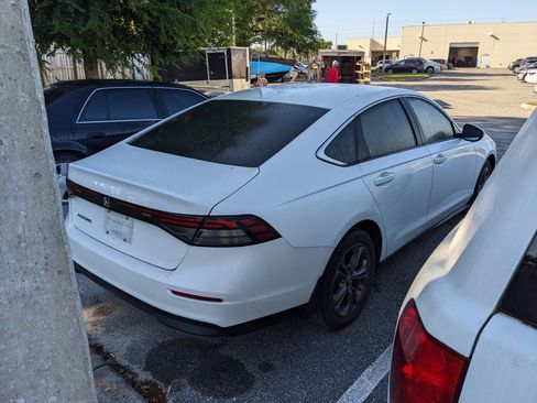 Used 2023 Honda Accord EX image 8