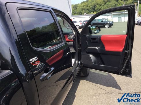 Used 2018 Toyota Tacoma SR5 image 47