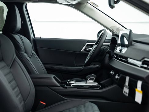 New 2025 Mitsubishi Outlander SE AWD/4WD image 13