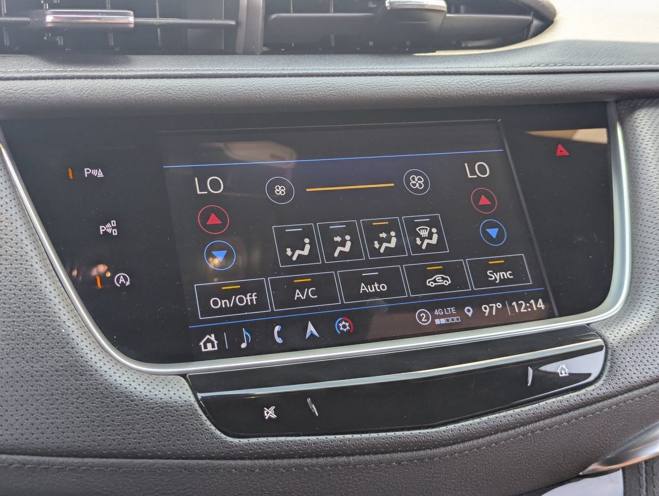Certified 2023 Cadillac XT5 Premium Luxury w/ Technology Package AWD/4WD image 25