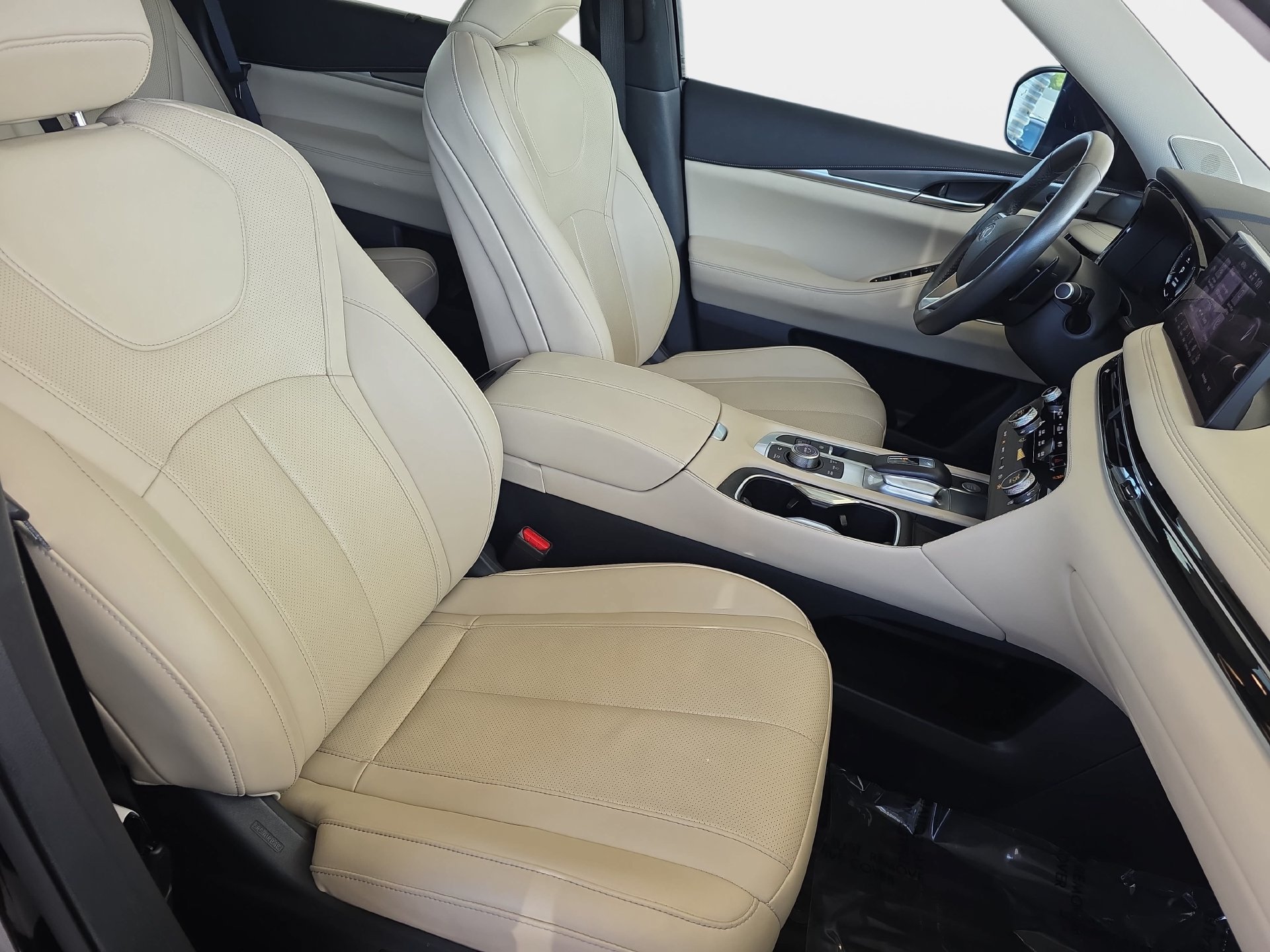 Certified 2024 INFINITI QX60 Luxe w/ Performance Audio Package FWD image 10