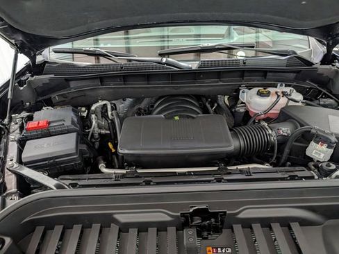 Used 2025 GMC Sierra 1500 AT4X image 32