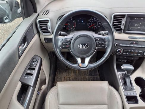Used 2017 Kia Sportage EX AWD/4WD image 10