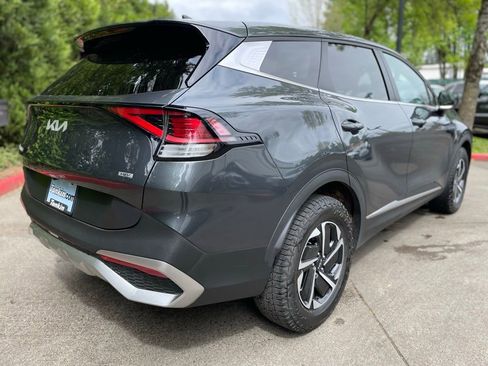 Used 2023 Kia Sportage LX AWD/4WD image 4