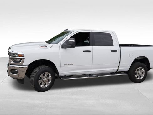 Certified 2026 RAM 2500 Big Horn AWD/4WD image 10