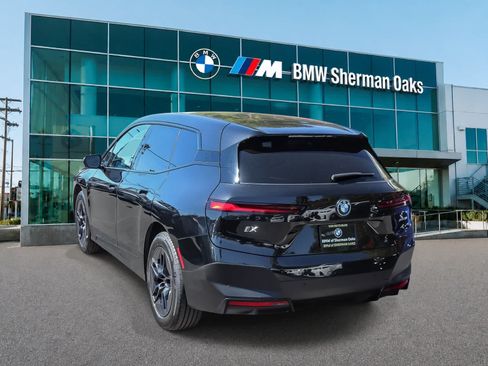 Used 2024 BMW iX xDrive50 w/ Convenience Package AWD/4WD image 12