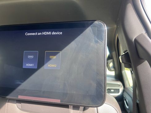 Used 2022 Chevrolet Tahoe RST w/ Sport Performance Package image 14