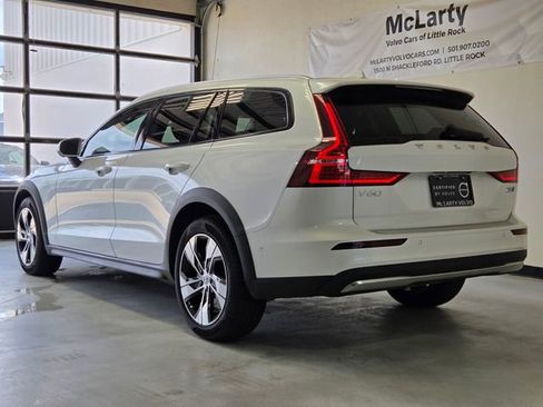 Certified 2026 Volvo V60 B5 Cross Country Plus w/ Protection Package Premier AWD/4WD image 3