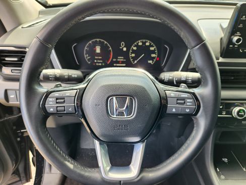 Used 2023 Honda Pilot EX-L image 9
