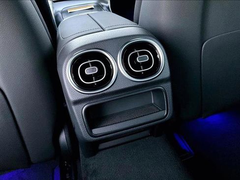 New 2026 Mercedes-Benz C 300 4MATIC Sedan image 19