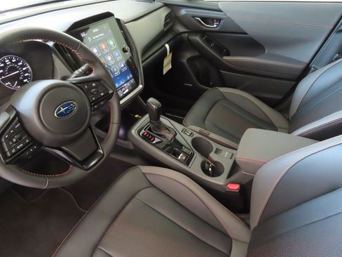 Used 2025 Subaru Crosstrek 2.5i Limited w/ Crosstrek Mirror Package image 24