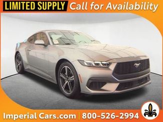 Used 2025 Ford Mustang EcoBoost video 1