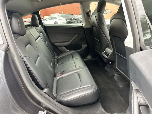 Used 2024 Tesla Model Y Long Range image 13