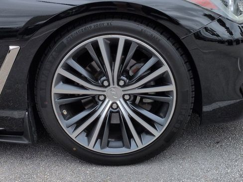 Used 2018 INFINITI Q60 3.0t Luxe RWD image 11