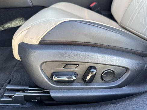 Used 2019 Lexus ES 350 Luxury image 14