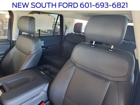 New 2026 Ford Expedition Active image 20