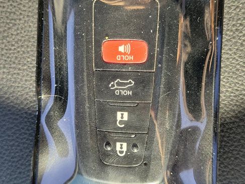 Used 2020 Toyota RAV4 XLE Premium AWD/4WD image 34