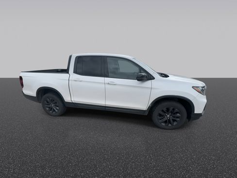 Used 2023 Honda Ridgeline Sport image 9