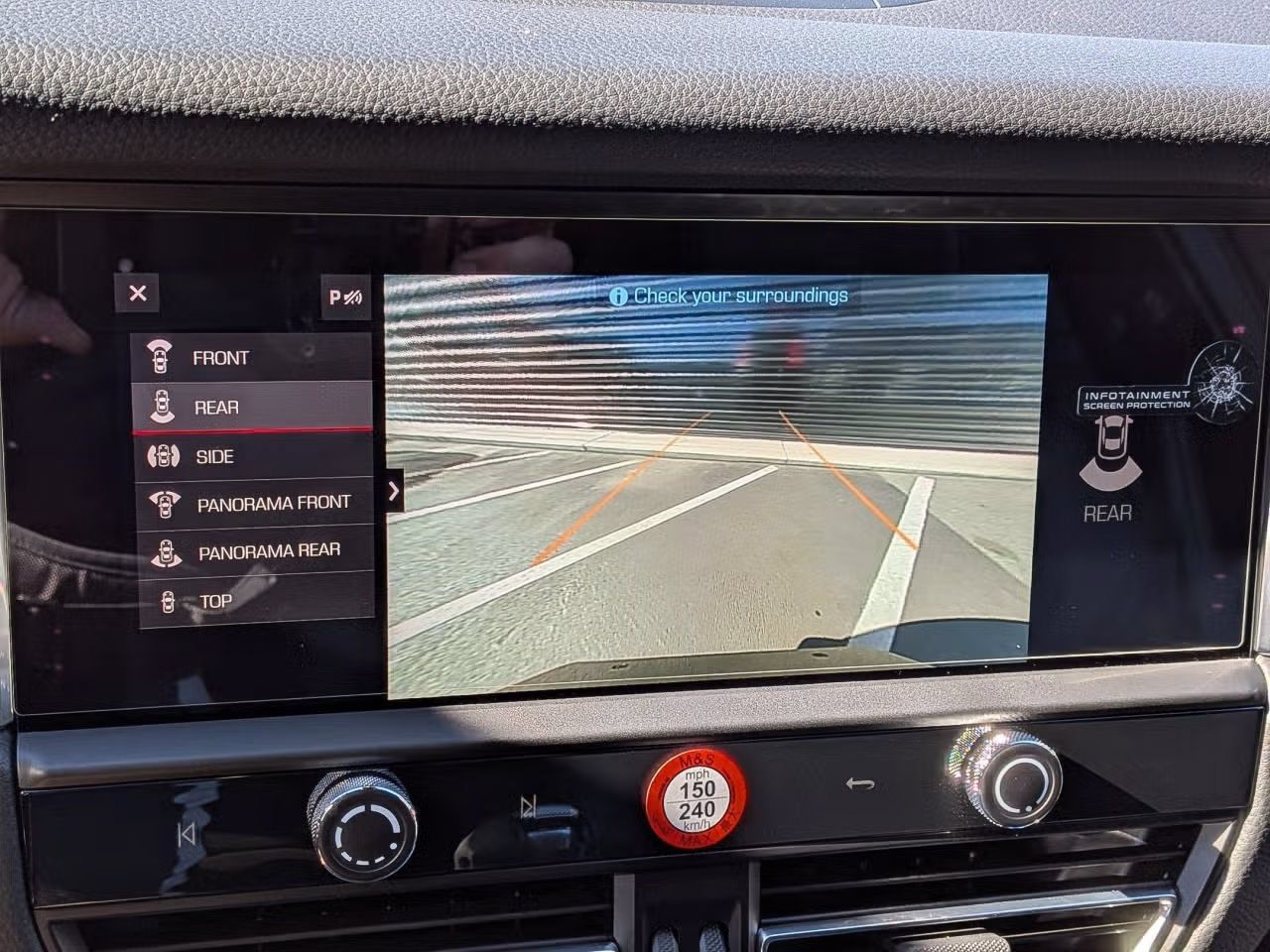 Certified 2026 Porsche Macan AWD/4WD image 18