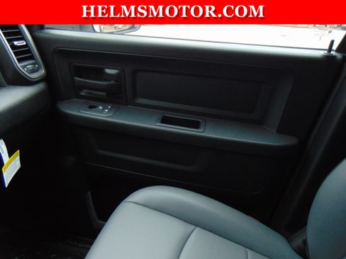 Used 2025 RAM 3500 Tradesman w/ Chrome Appearance Group image 36