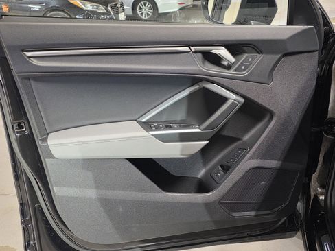 Used 2024 Audi Q3 2.0T Premium image 20