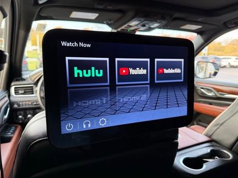 Used 2023 GMC Yukon Denali Ultimate AWD/4WD image 39