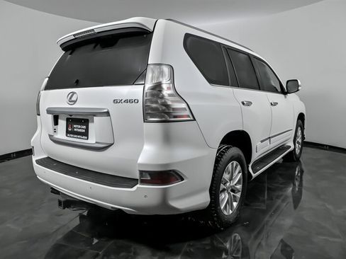 Used 2018 Lexus GX 460 image 10