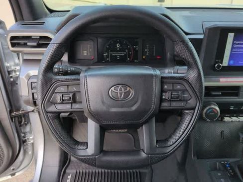 Used 2026 Toyota Tacoma SR5 AWD/4WD image 18